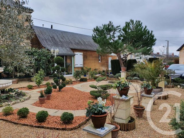 Immeuble à vendre LA SUZE SUR SARTHE